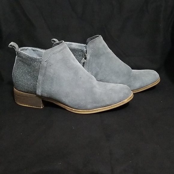 Toms Shoes - Toms Suede and Wool Ankle Bootie Gray 9.5